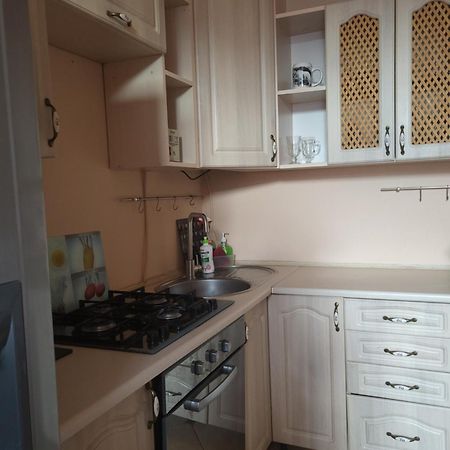 Японська 5 Apartment Lviv Bagian luar foto